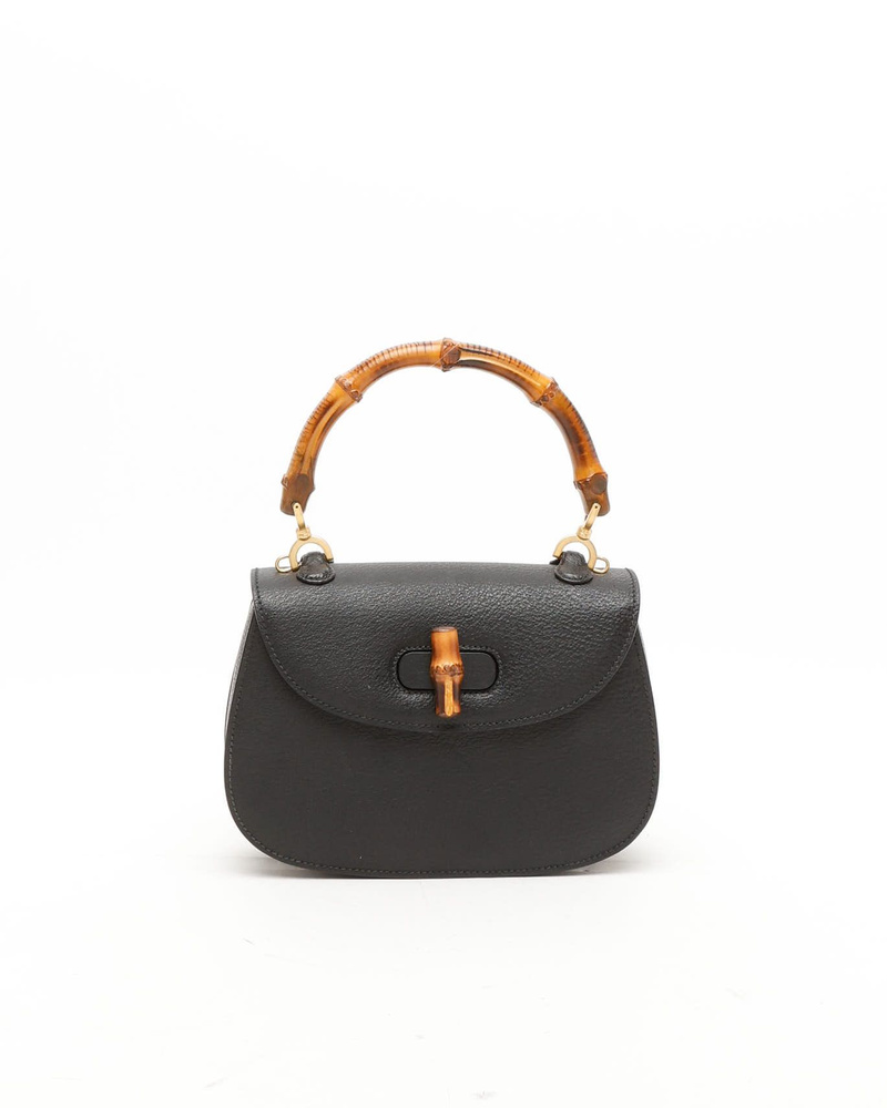 Vintage Gucci Bamboo Vanity Case - A Retro Tale