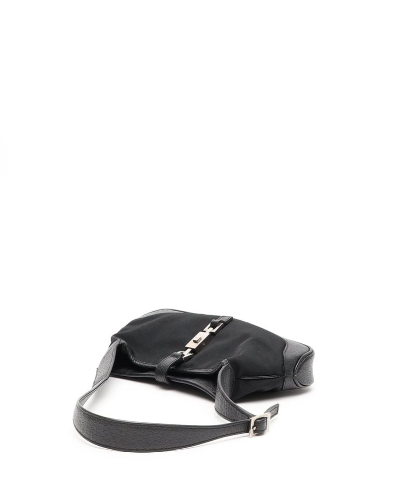 29156_6b38180885_file-full