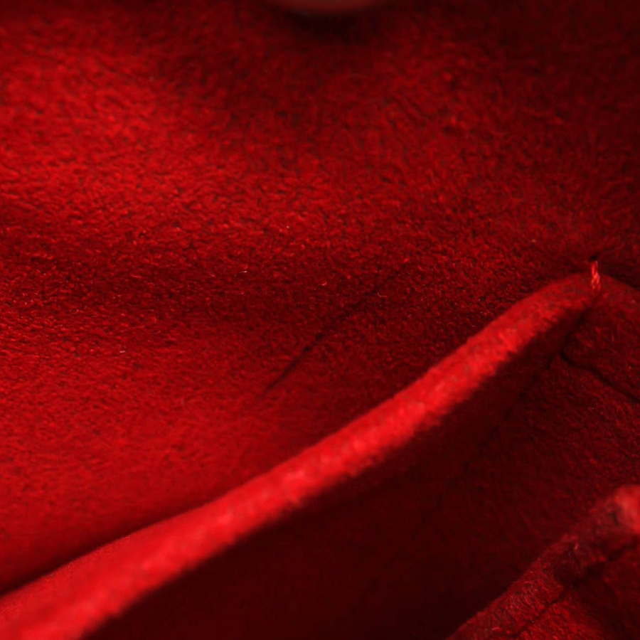 32040_d12ed7596a_file-square