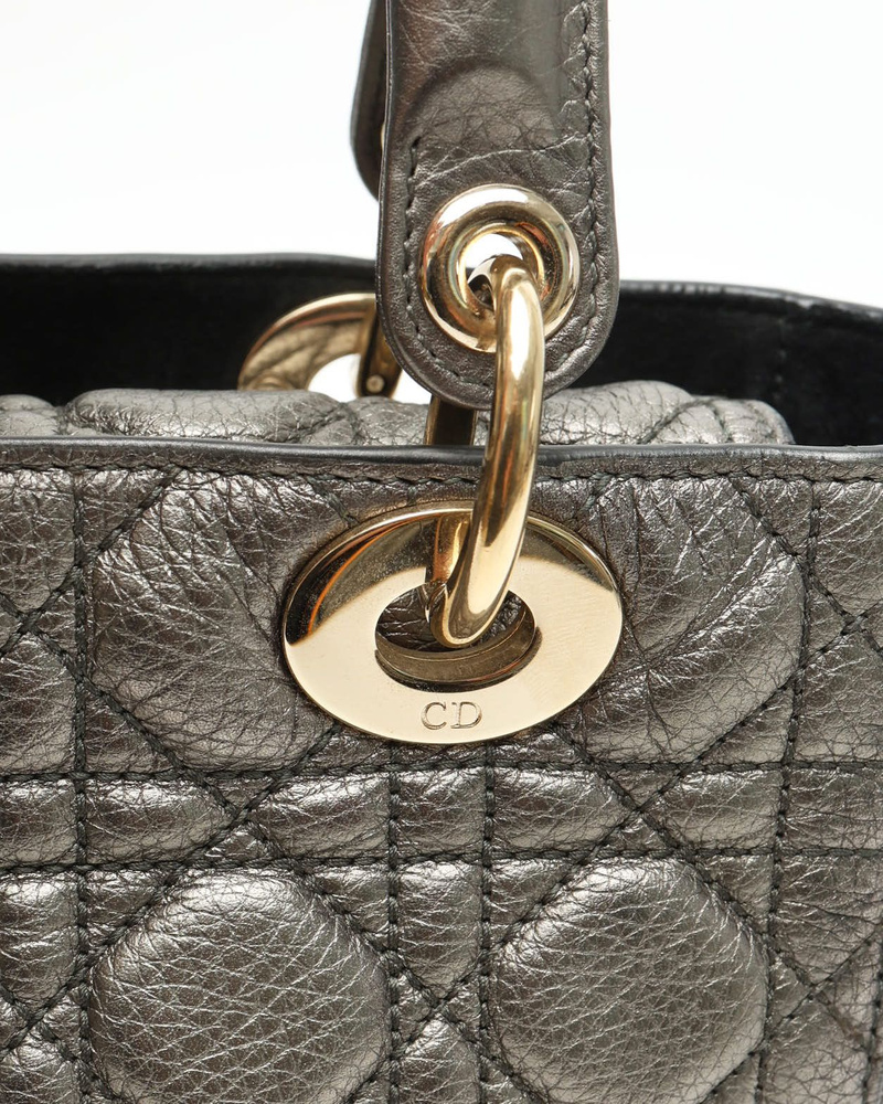 32081_e04629ce52_file-full