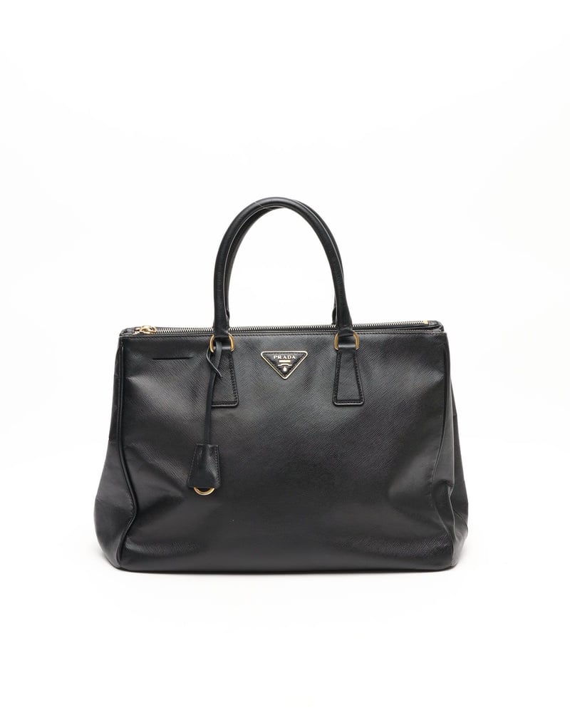 バッグ 1990s PRADA L HANDLE LEATHER BAG PRADA Vintage 90's Black Cinghiale Leather Doctor Purse Bag