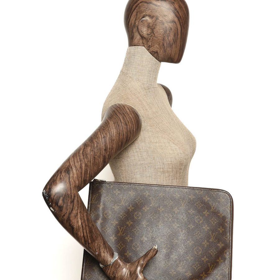 Louis Vuitton Monogram Laptop Case, size 17-Inch