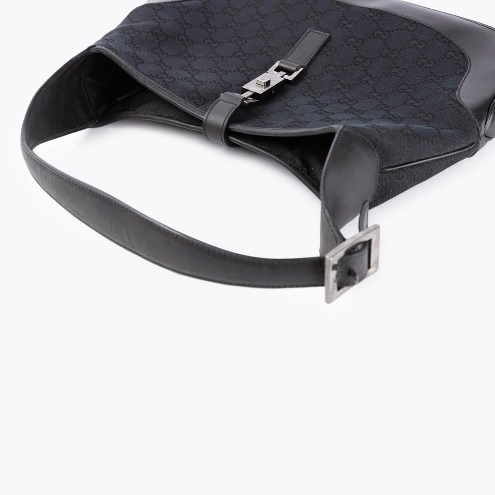 3572_d852a0f079-715-17412-5-full