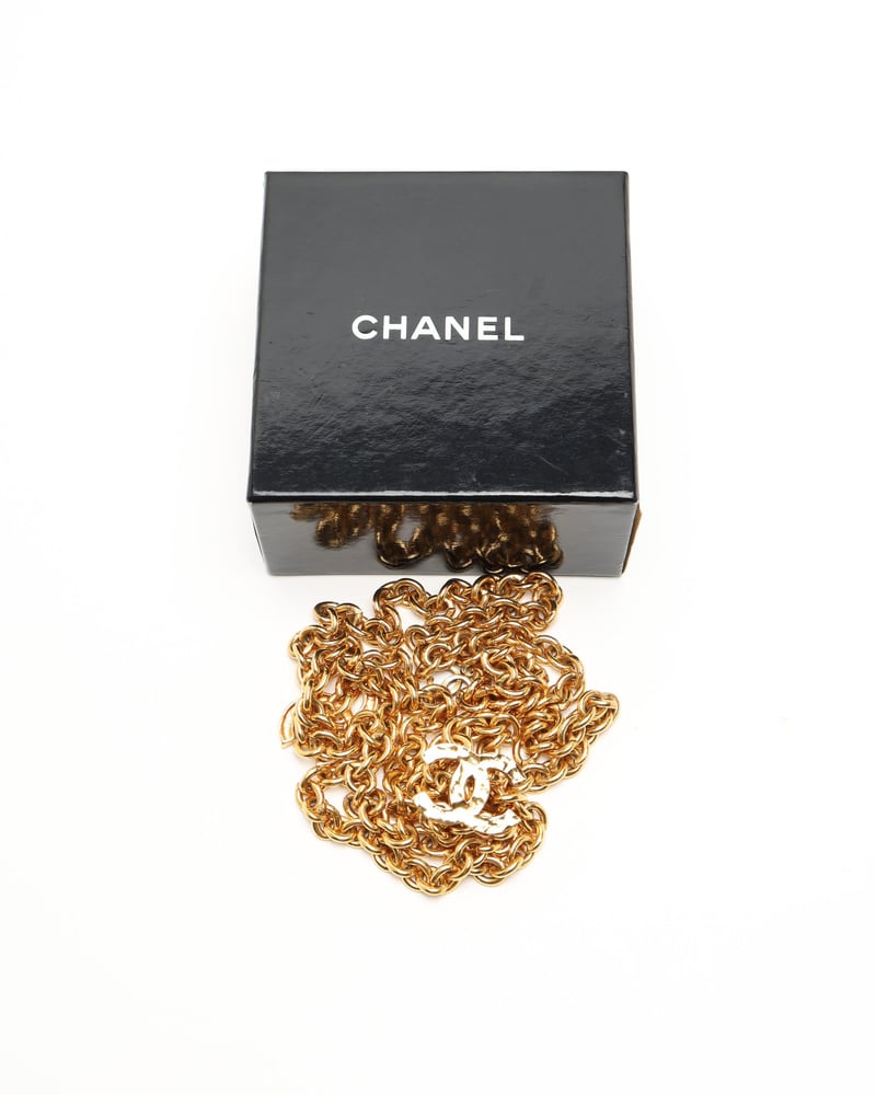 Vintage Chanel Coco Mark 3-Row Chain Belt - 841-41704