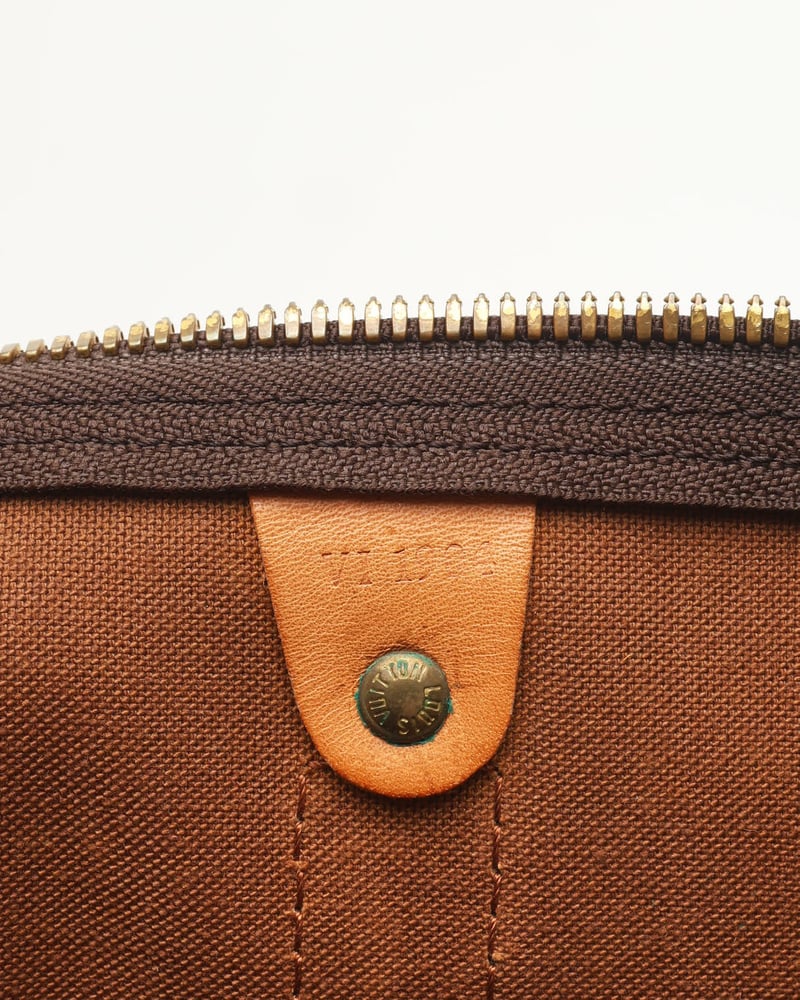 37007_831-26203_11-full