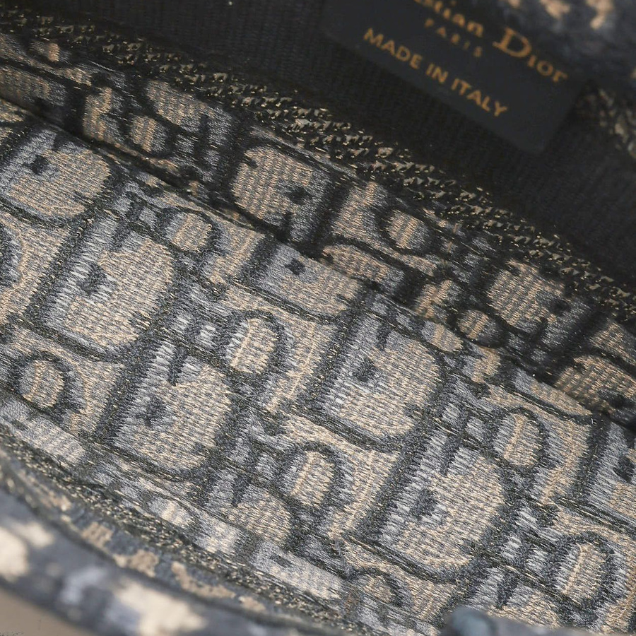 38291_cf2fe01ce4_file-square