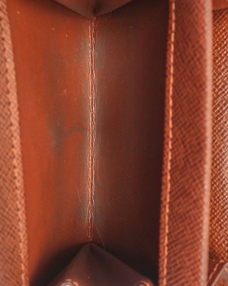 38906_3255742853_file-full