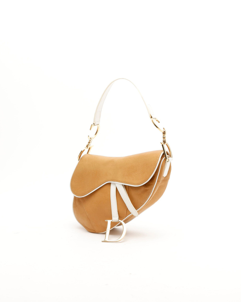 Christian Dior – Exclusive Vintage & Second Hand | A Retro Tale