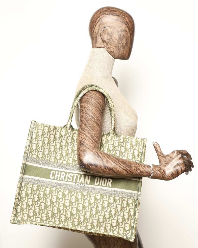 42704_9ea5bd6b1b_file-full