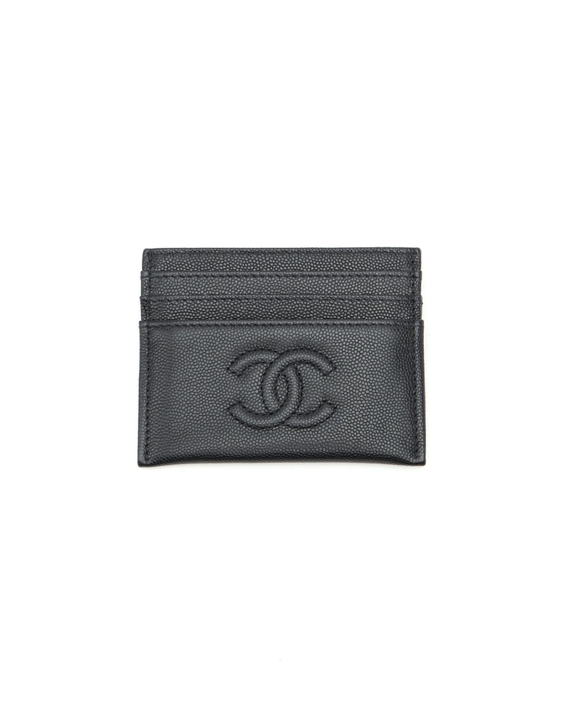 Vintage Chanel Wallets | A Retro Tale