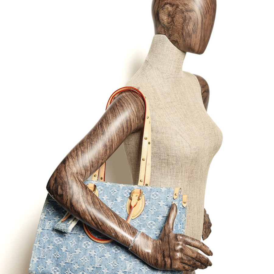 45574_11549e65c5_file-square