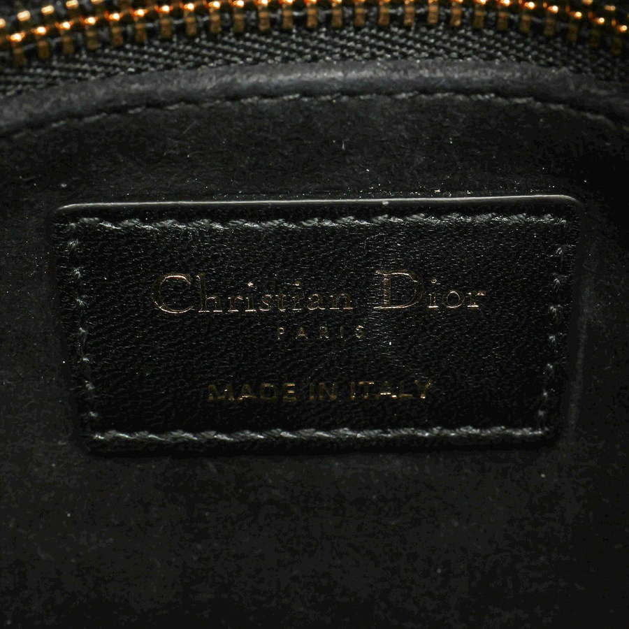 46596_cc53a955a7_file-square