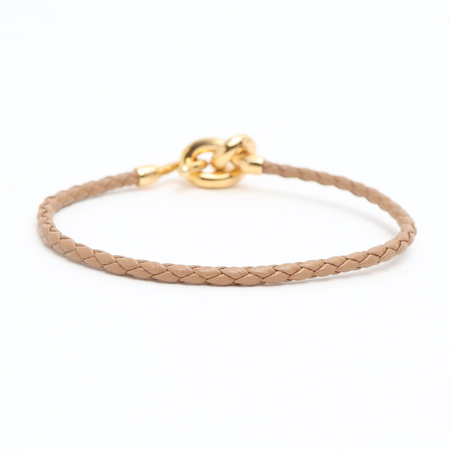 47869_c38229778d_file-square