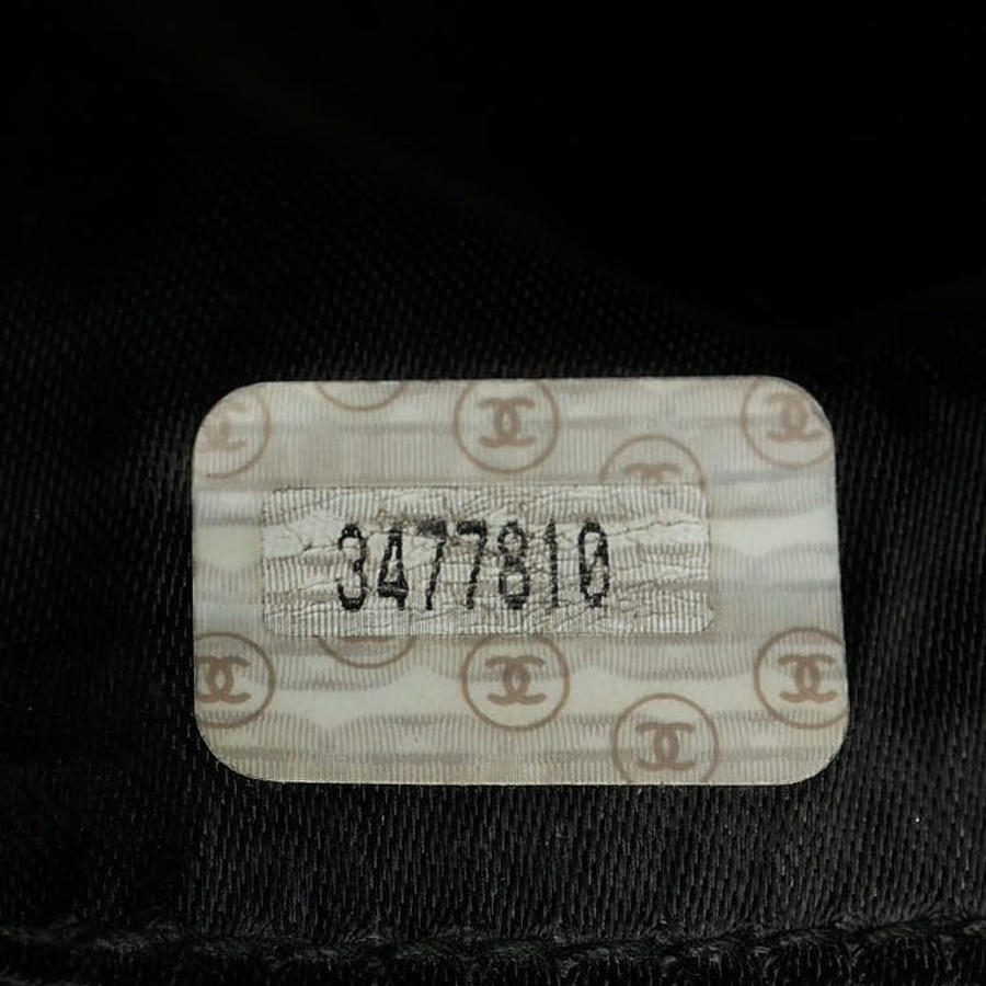 49249_c7b9bffe01_file-square