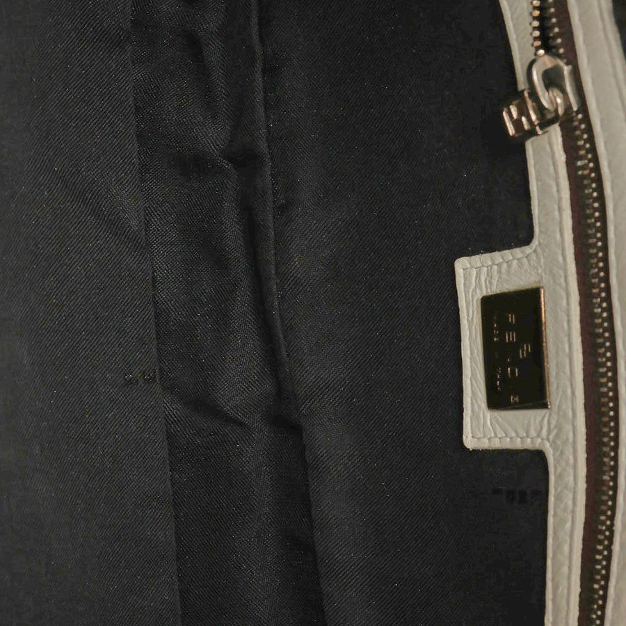 51211_23538595e1_file-square