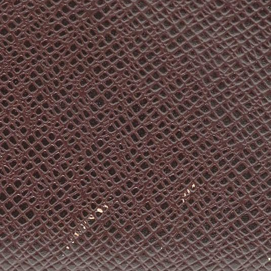 52232_5a8621f8db_file-square