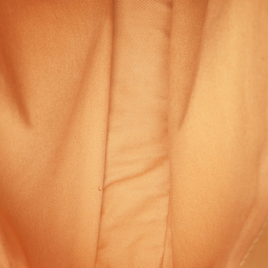 52582_8dde1a631d_file-square