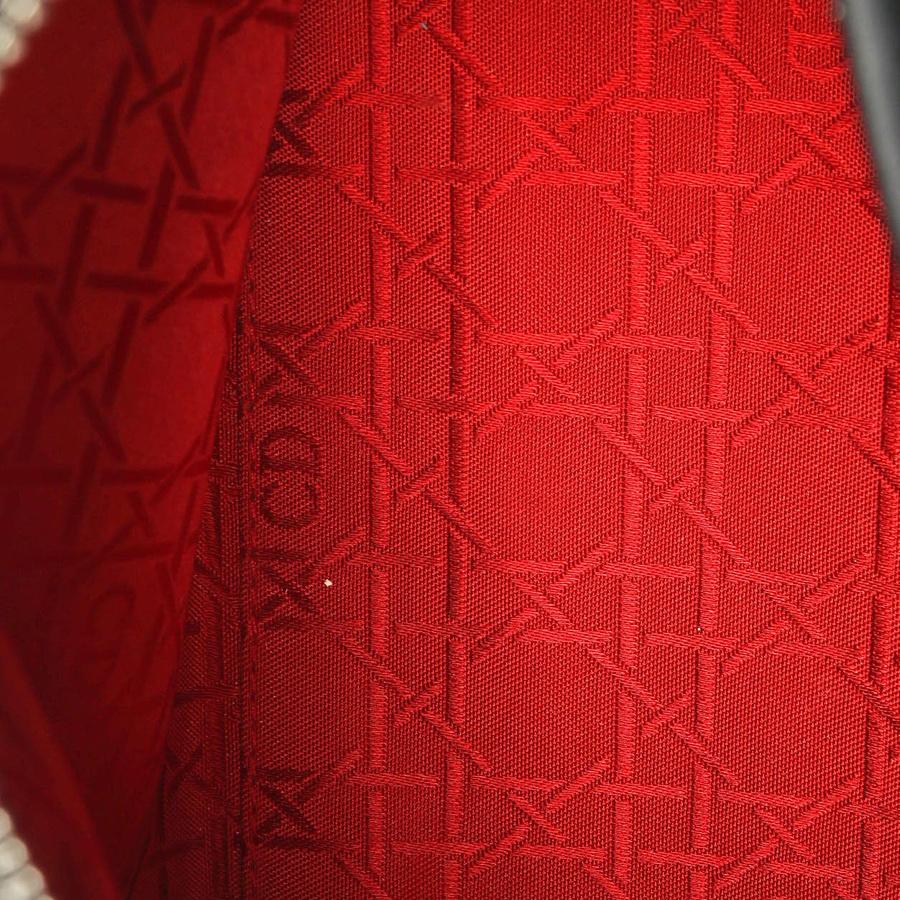 53657_9137703e07_file-square