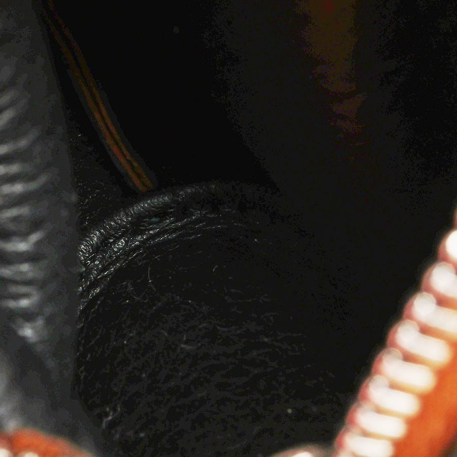 53877_8c565d0fe2_file-square