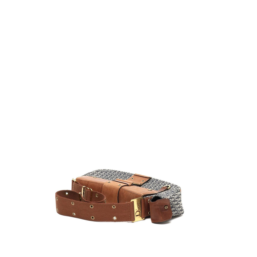 54495_2470e8f7ea_file-square
