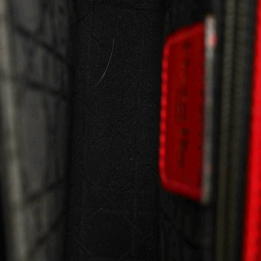 54663_949f7dc37f_file-square