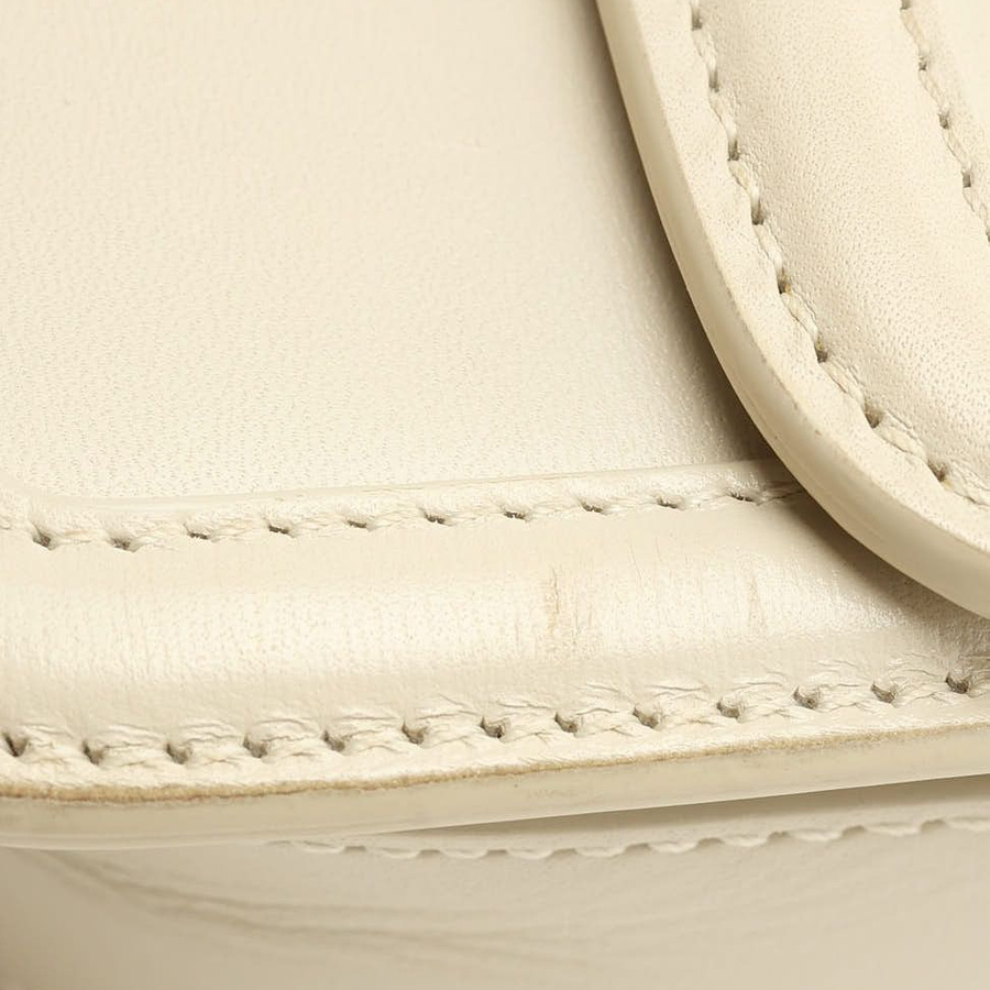 54671_c7853539dd_file-square