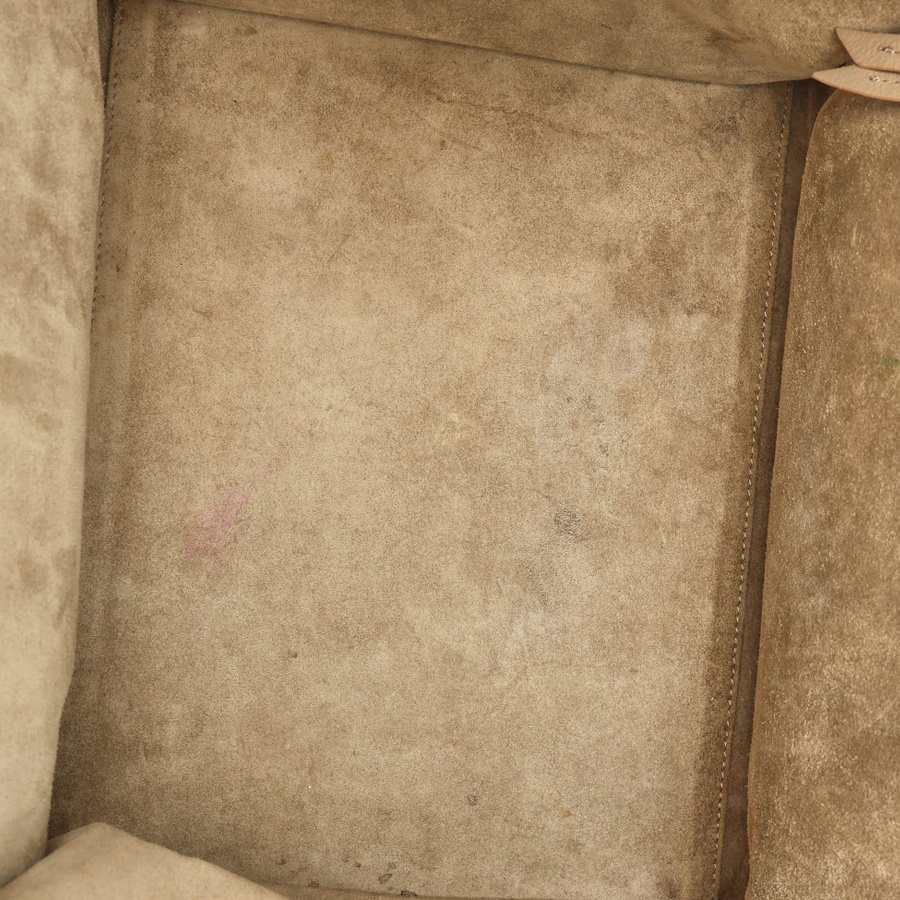 55101_122498775c_file-square
