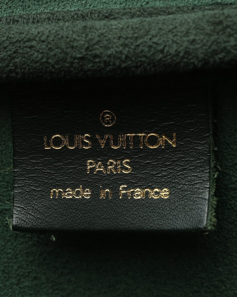 Louis Vuitton Taiga Kendall GM Weekend Bag