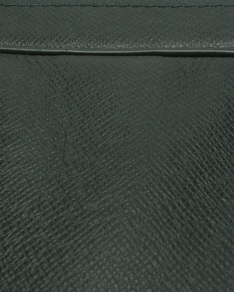 Louis Vuitton Taiga Kendall GM Weekend Bag