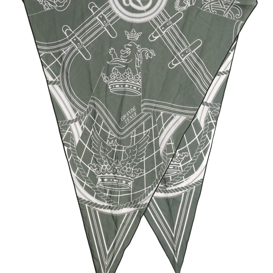 Hermès Grande Tenue Triangle Silk Scarf