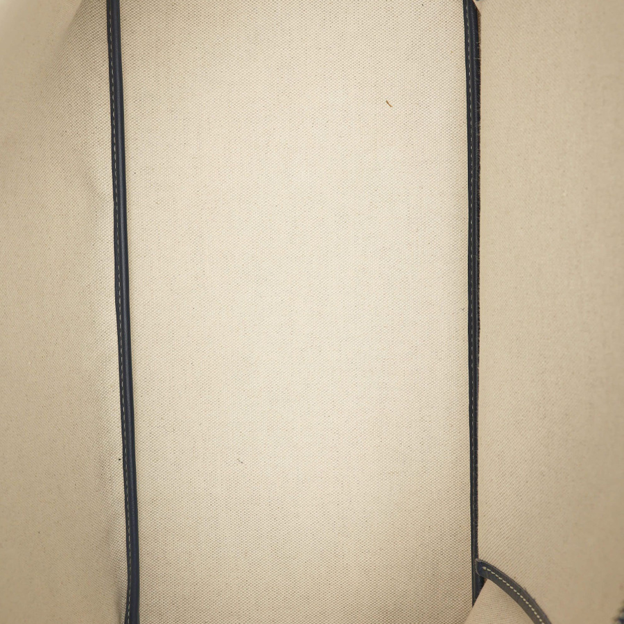 55761_48aa5c82f1_file-square
