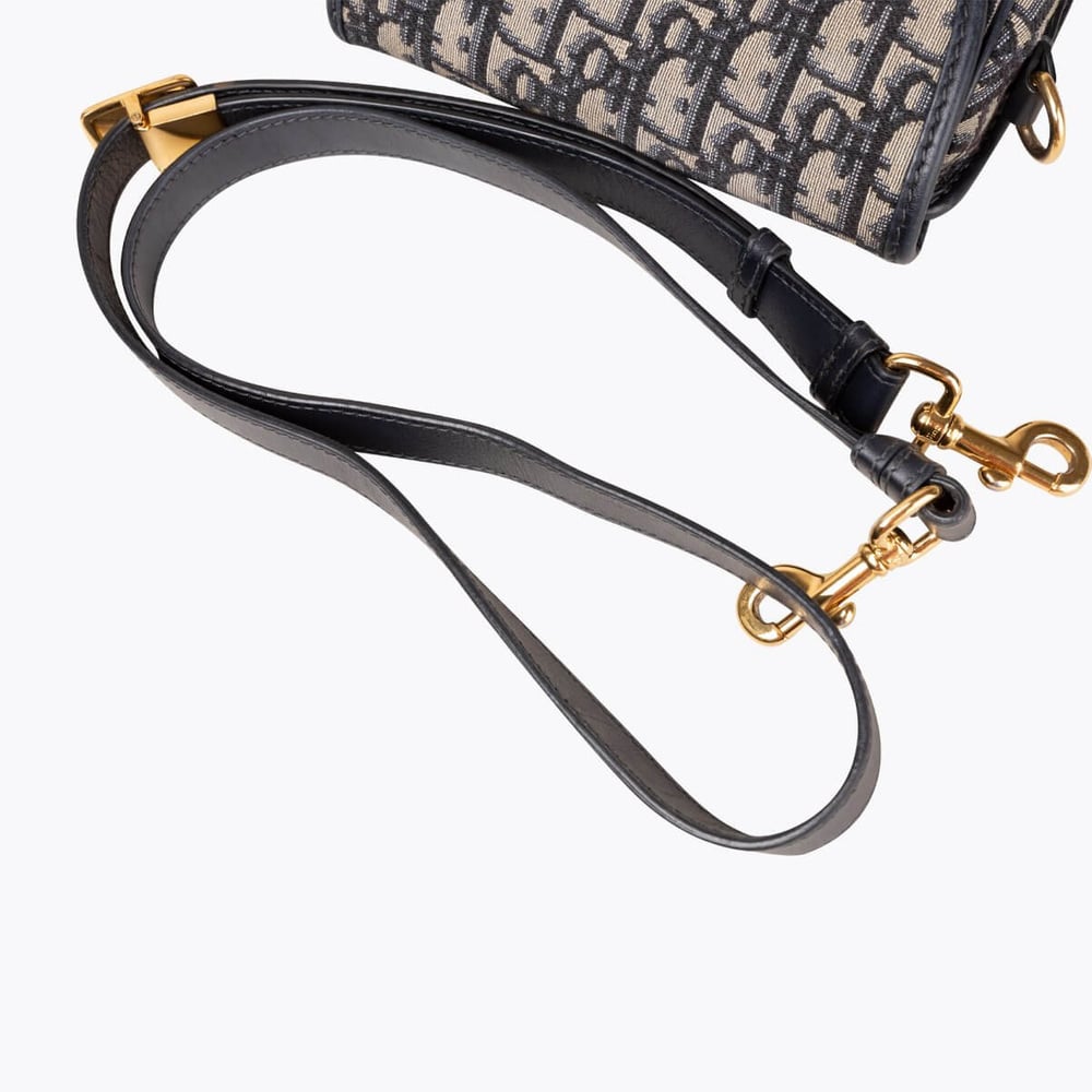 558_a437bf9356-a1317258-6-full