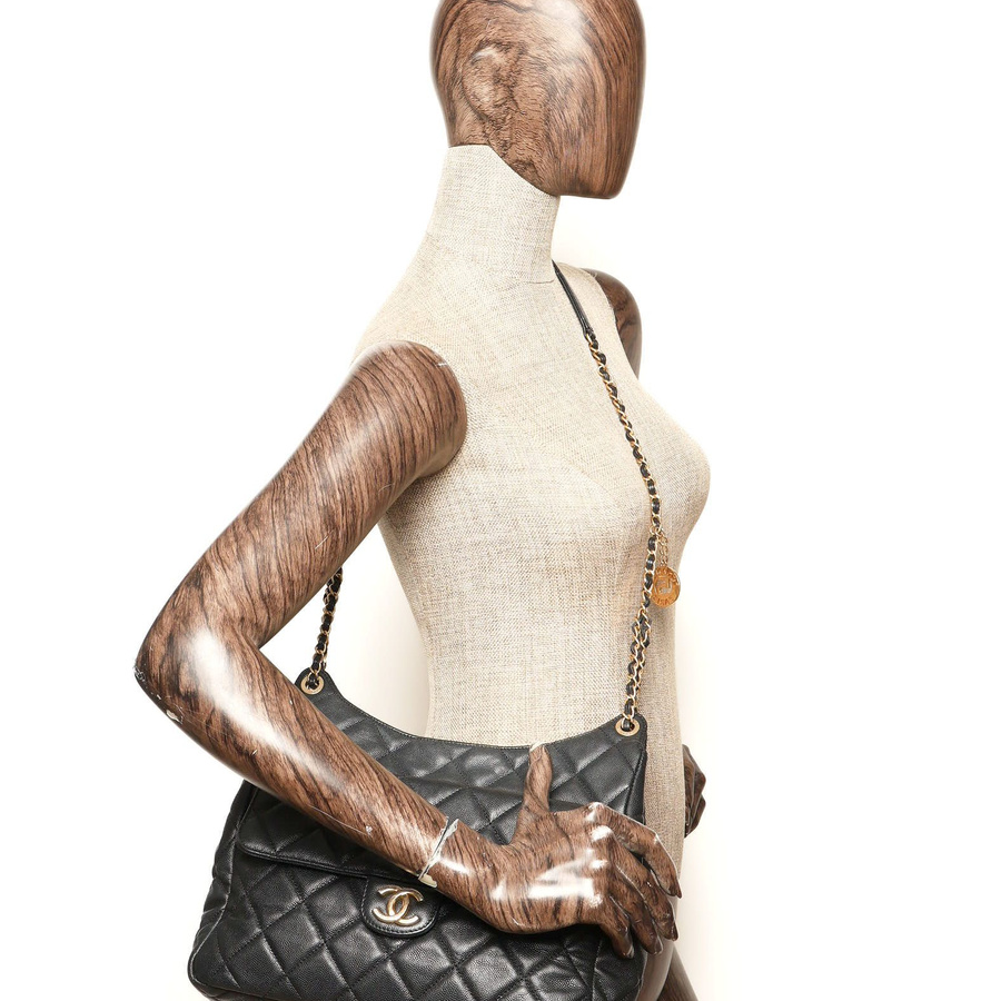 Chanel Caviar Large Wavy CC Bag