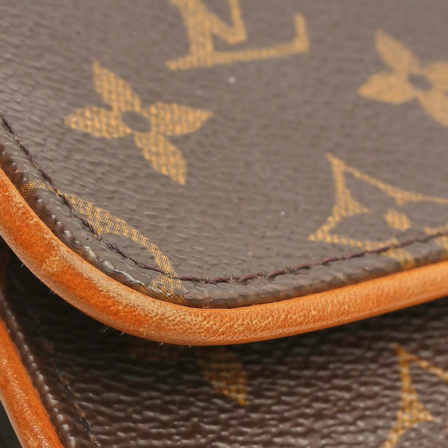 Louis Vuitton Monogram Pochette Twin GM Bag