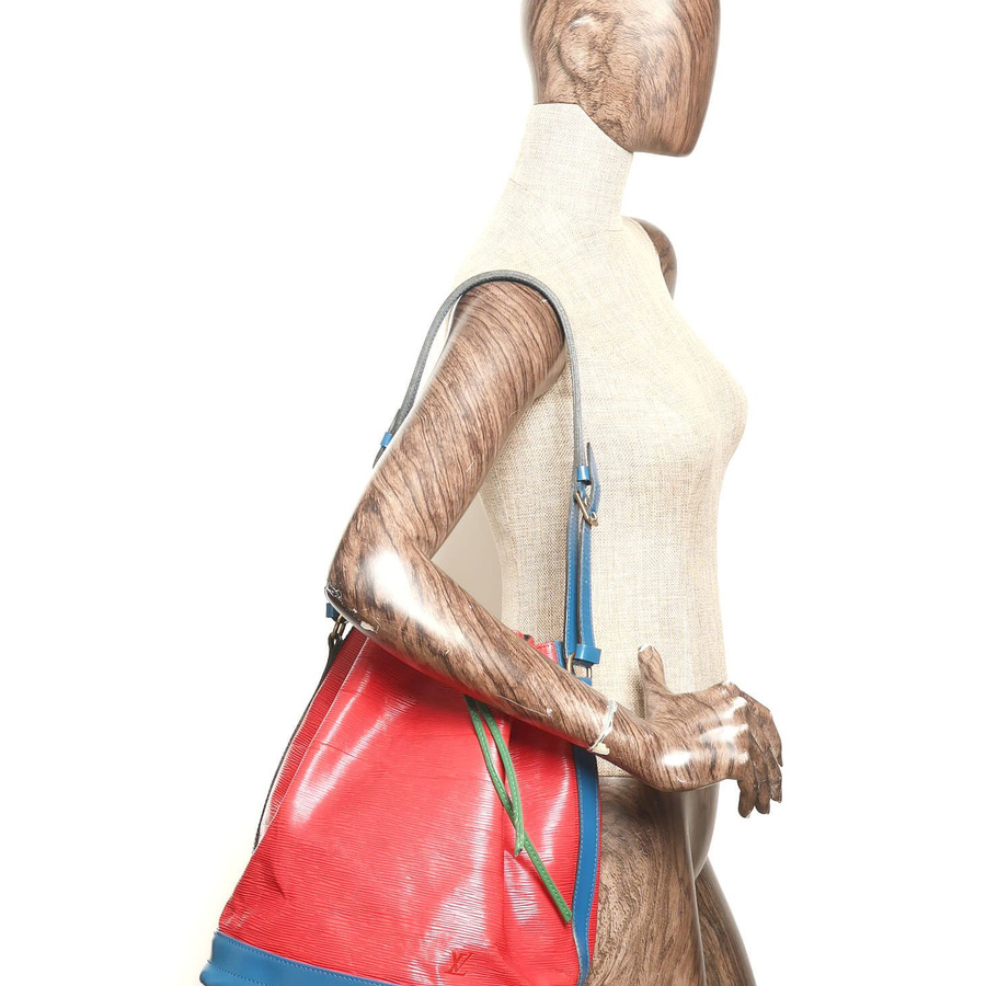 Louis Vuitton Epi Noé GM Bag