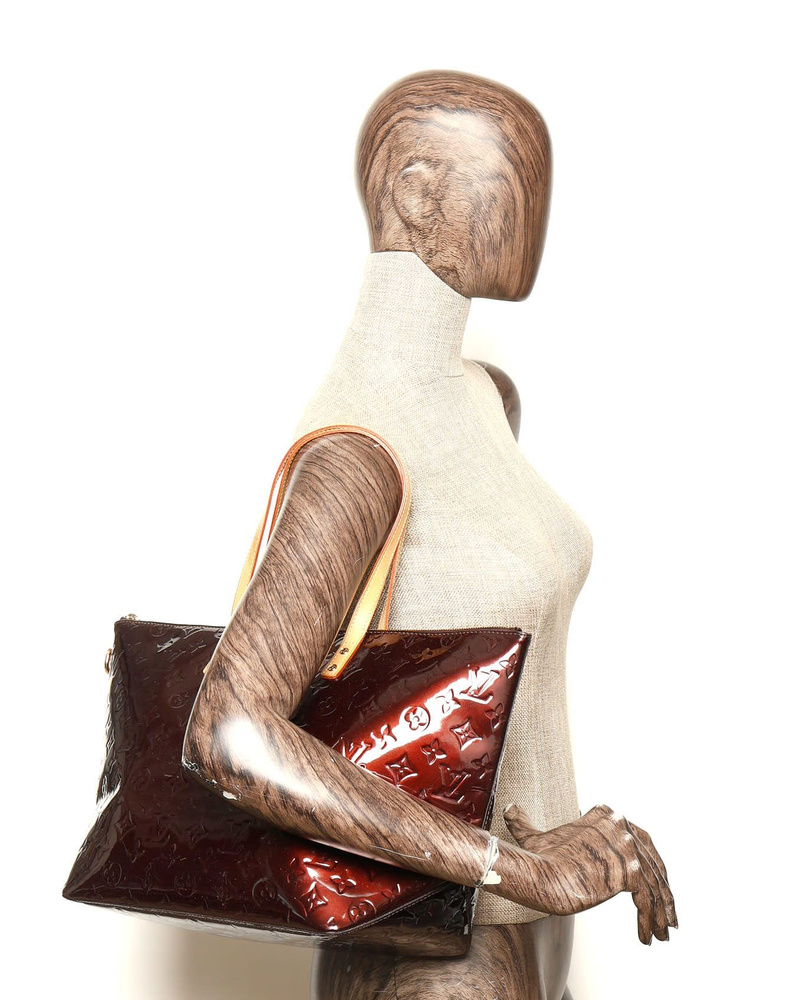 Louis Vuitton Vernis Bellevue MM Tote Bag