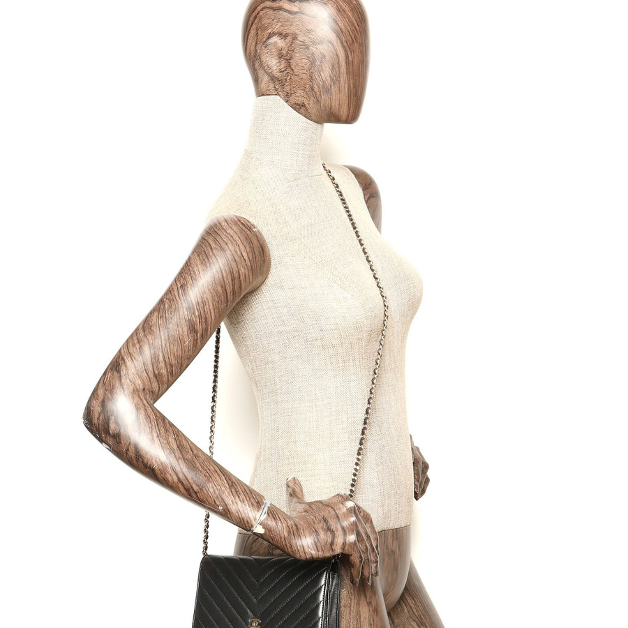 Chanel Chevron Wallet On Chain Bag