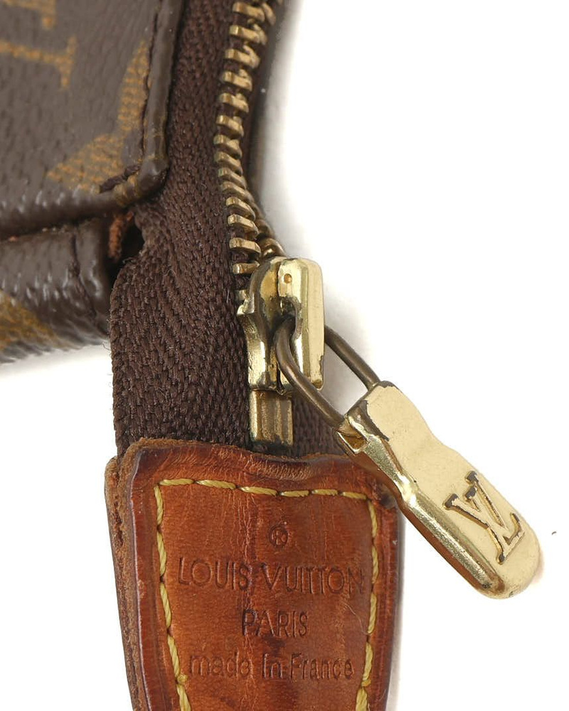 Louis Vuitton Monogram Pochette Accessoires Bag