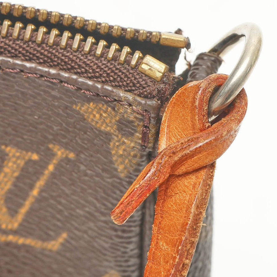 Louis Vuitton Monogram Pochette Accessoire Bag
