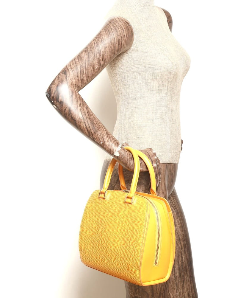Louis Vuitton Epi Pont-Neuf PM Handbag