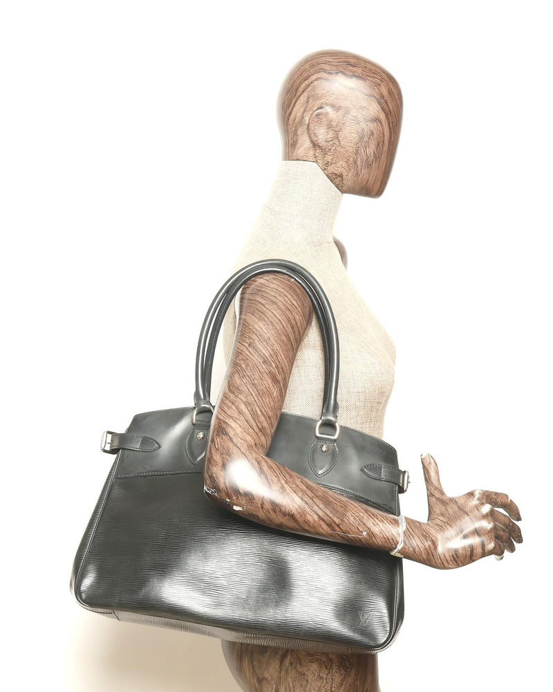 Louis Vuitton Epi Passy GM Bag