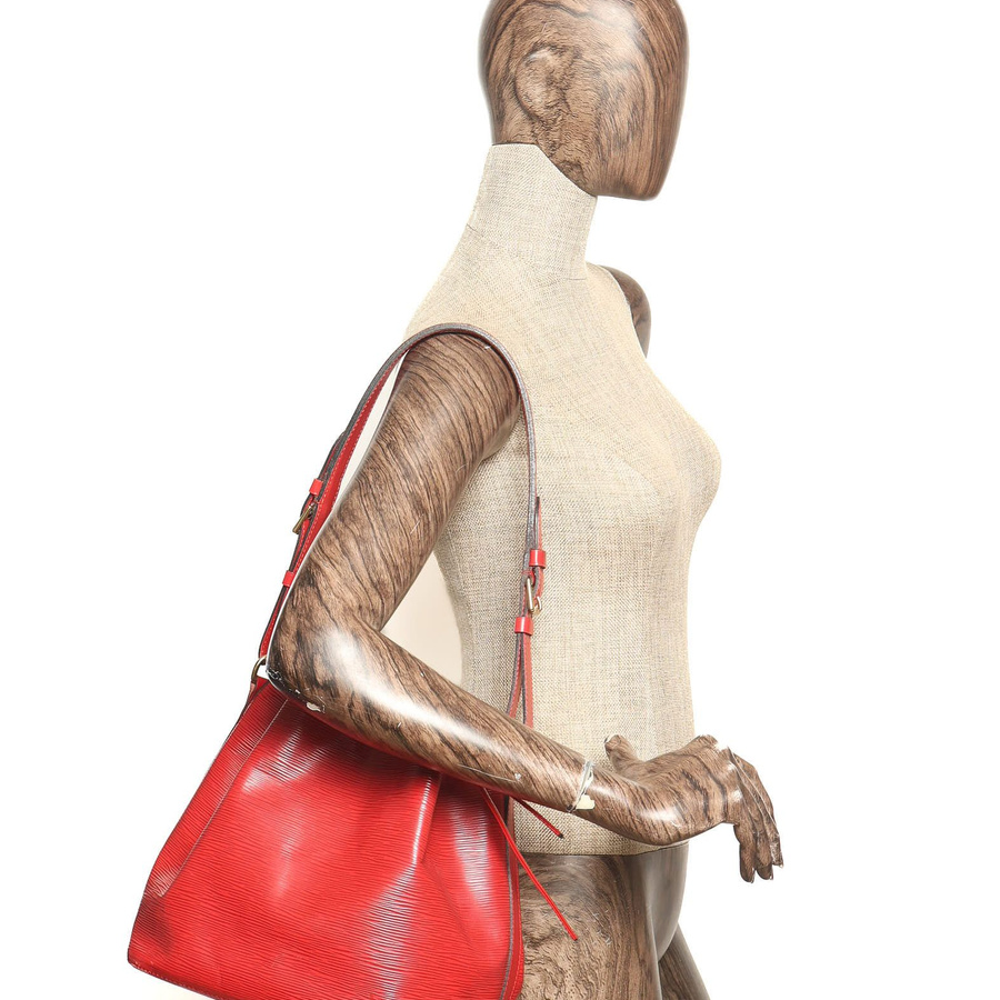 Louis Vuitton Epi Noé Petit Bag