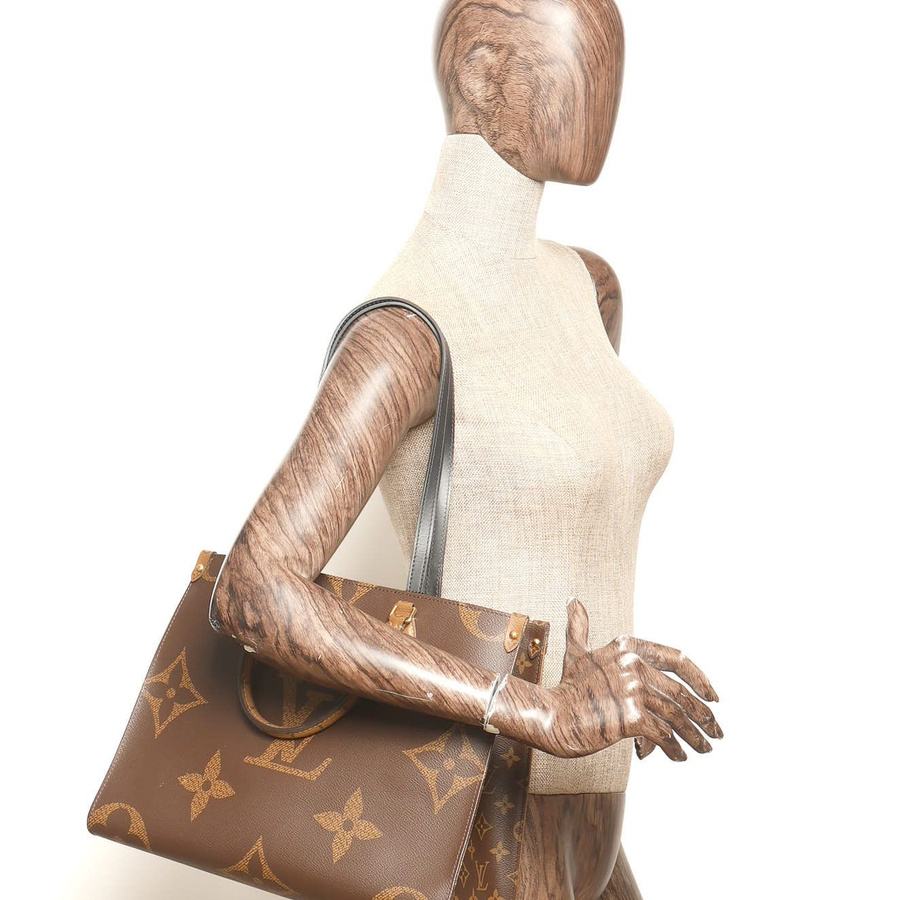 Louis Vuitton Giant Monogram On The Go MM Bag