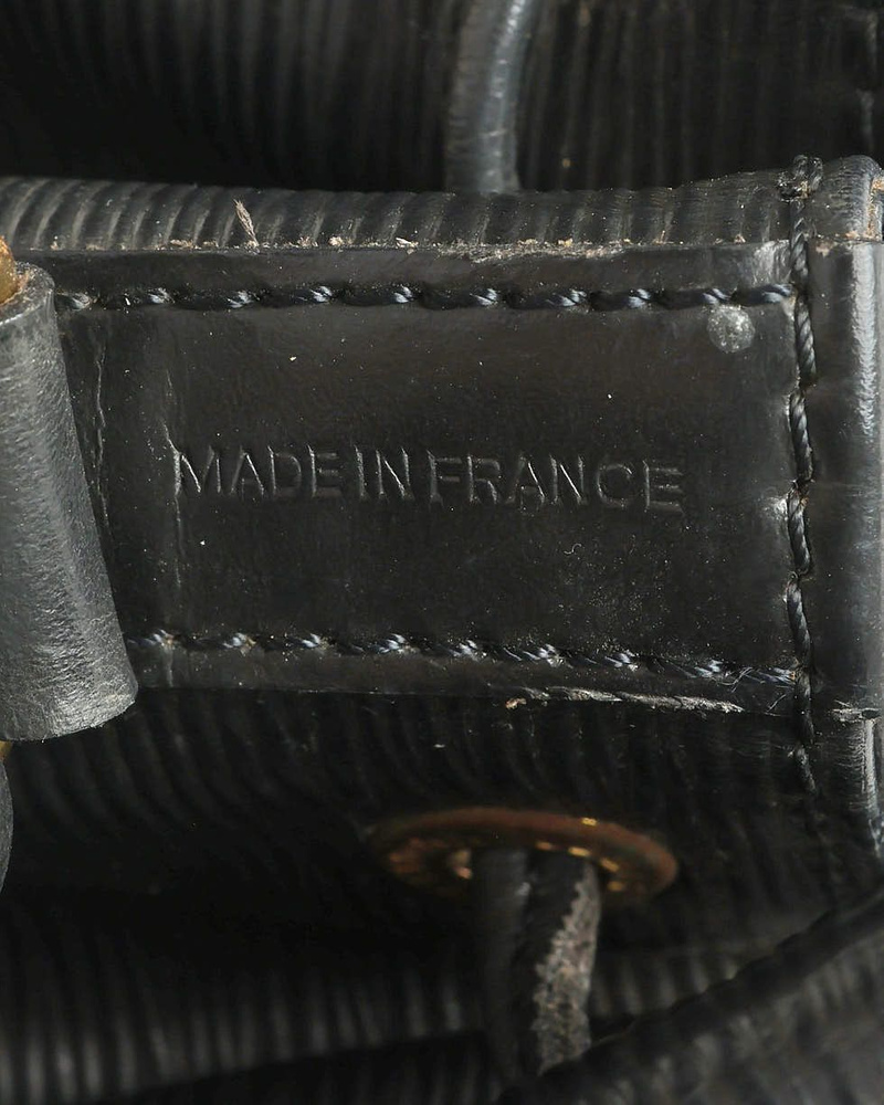 Louis Vuitton Epi Noé Petit Bag