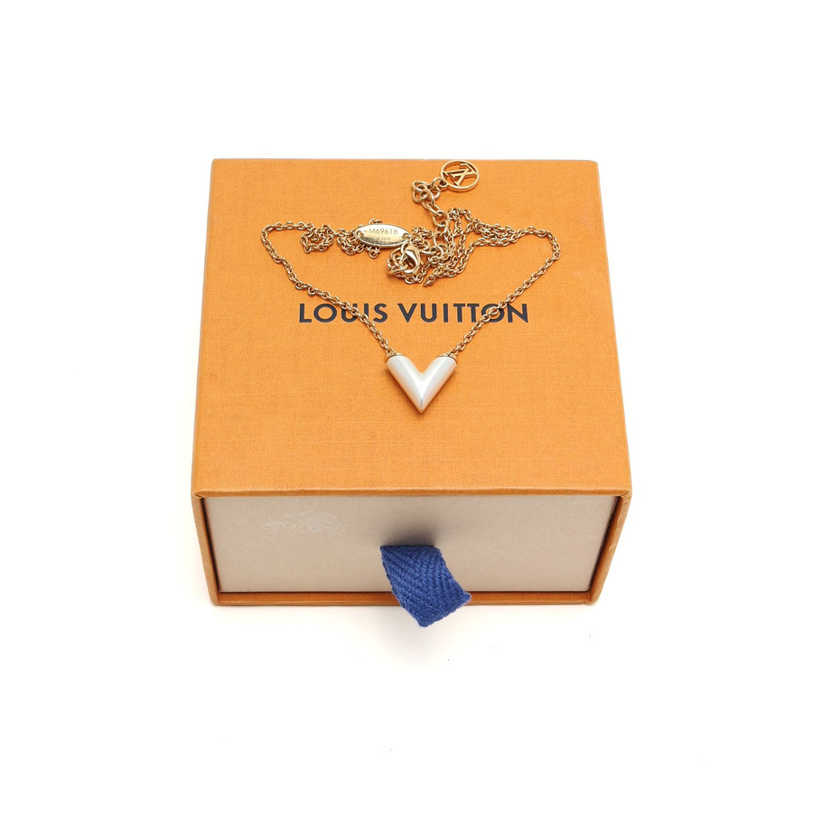Louis Vuitton Essential V Necklace