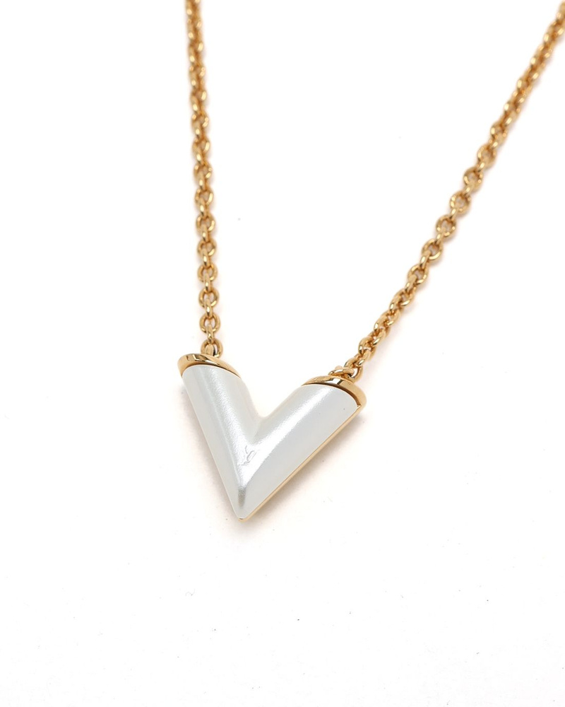 Louis Vuitton Essential V Necklace