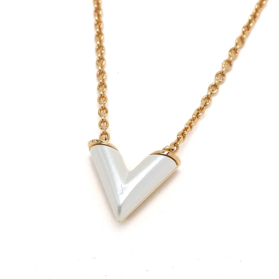 Louis Vuitton Essential V Necklace
