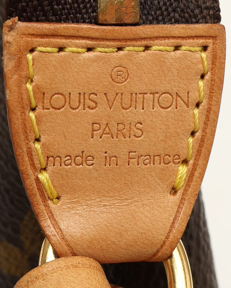 Louis Vuitton Monogram Pochette Accessoires Bag
