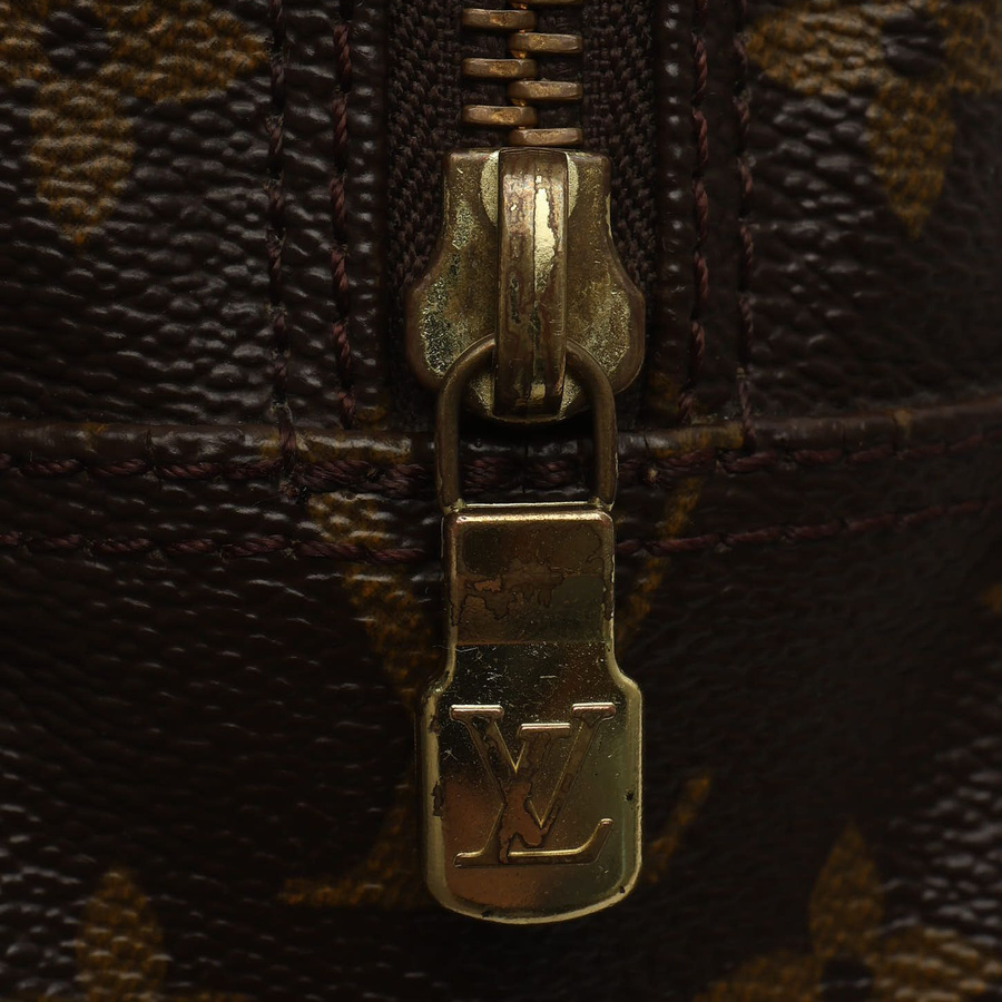 Louis Vuitton Monogram Trousse Toilette 23