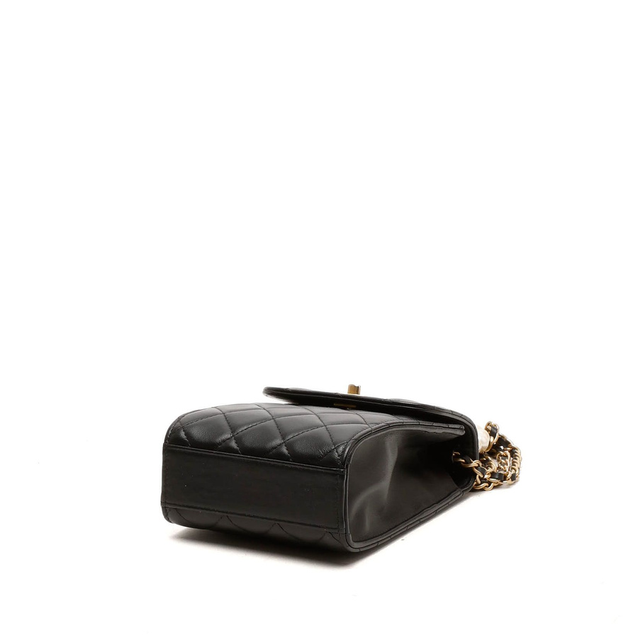 Chanel Pearl Crown Phone Holder